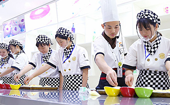 �׶�����